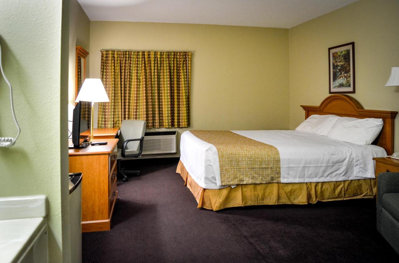 Travelodge By Wyndham St. Louis Berkeley Buitenkant foto