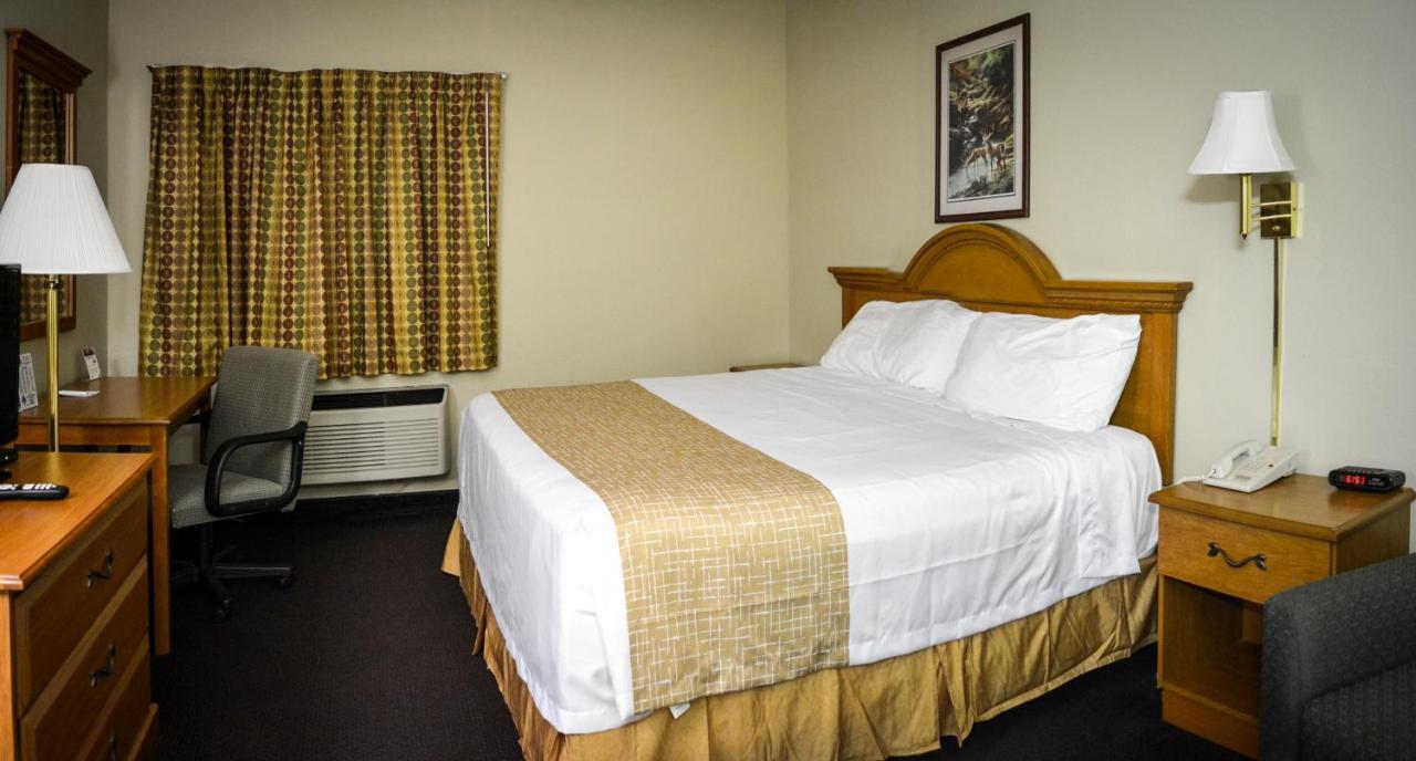 Travelodge By Wyndham St. Louis Berkeley Buitenkant foto